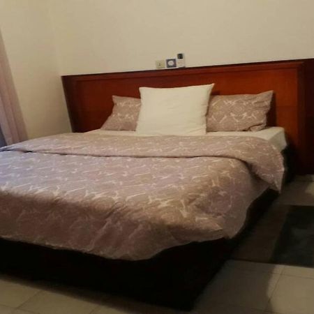 Le Buffle Noir Appart D'Hotes Douala Exterior foto