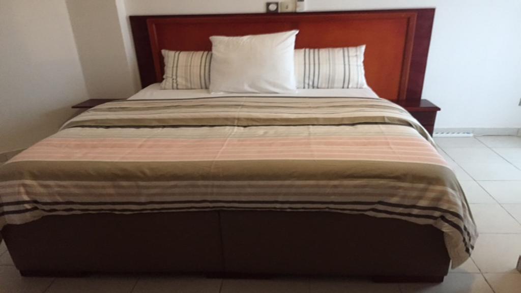 Le Buffle Noir Appart D'Hotes Douala Exterior foto