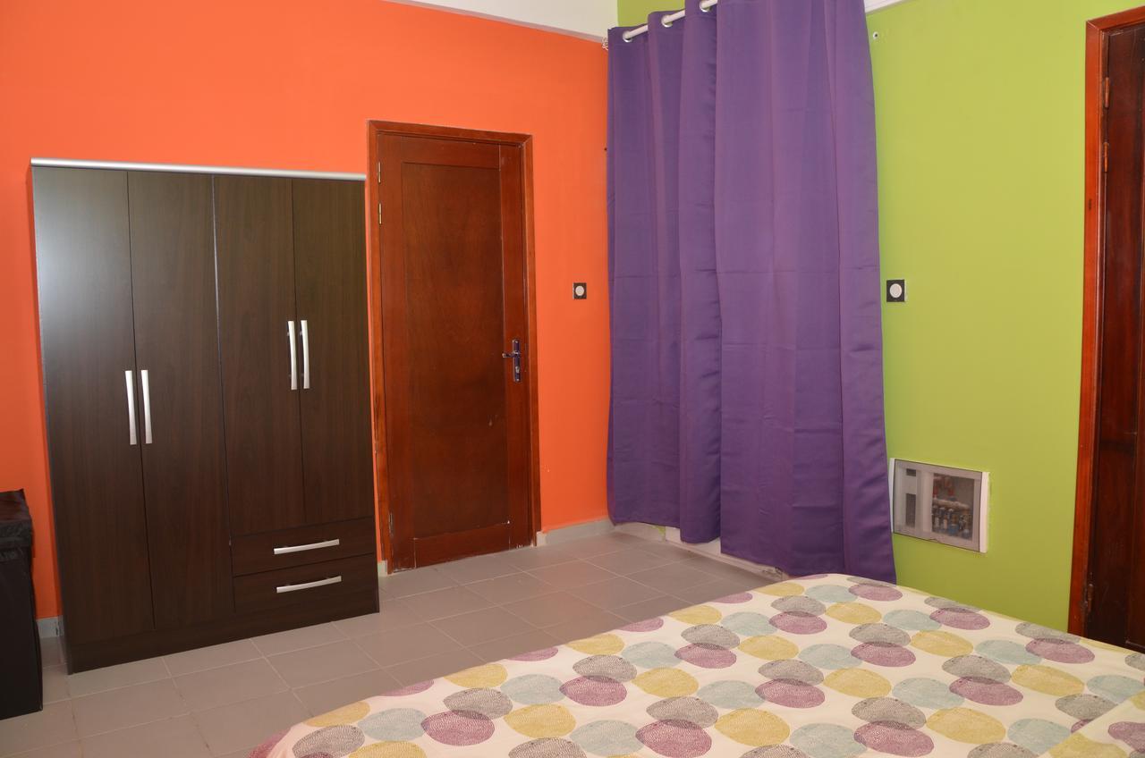 Le Buffle Noir Appart D'Hotes Douala Exterior foto